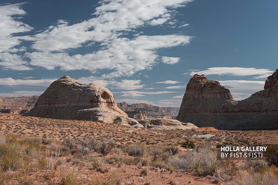 Скалистый каньон в Utah, США. Небо над пустыней. Фотографии для интерьера