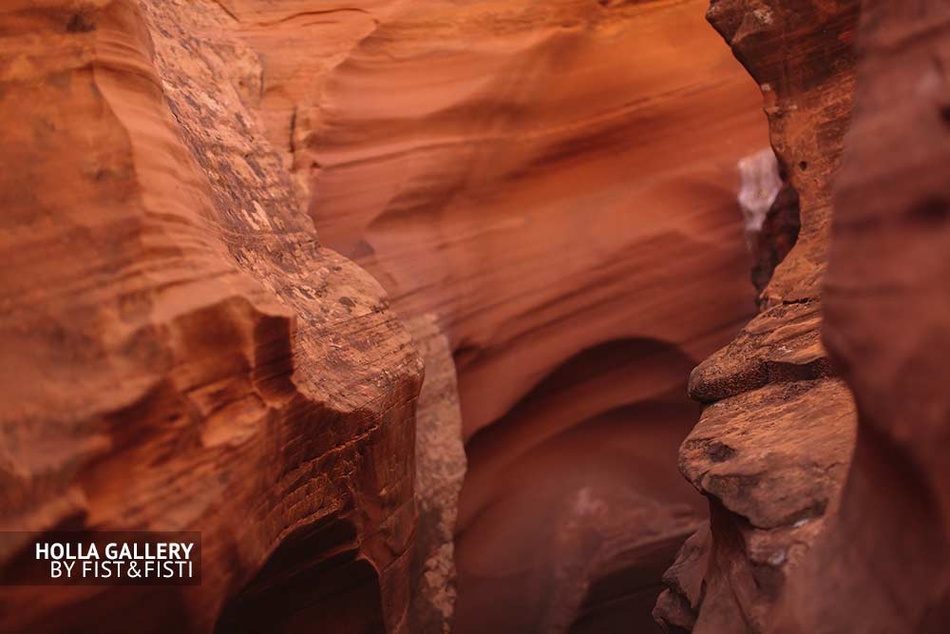 Каньон Антилопы, вид изнутри долины. Utah, США.